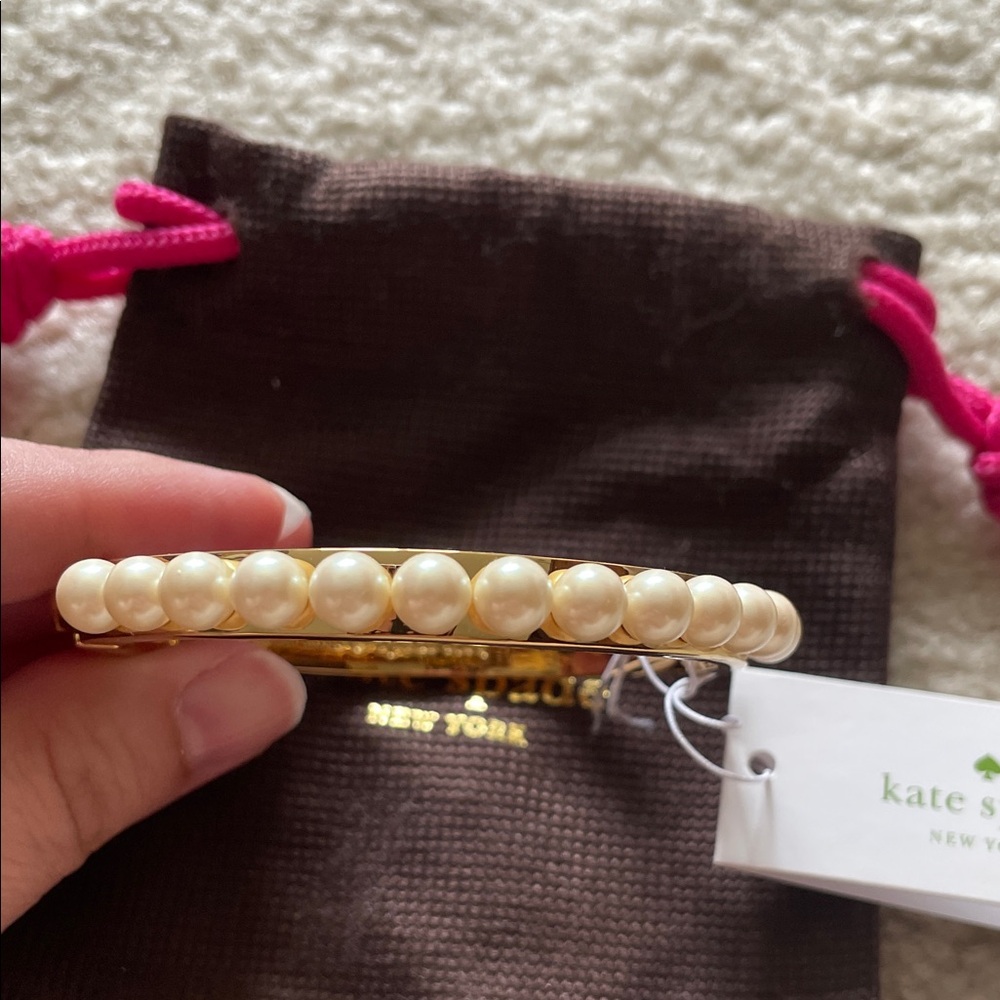 kate spade ♠️ NWT Gold & Pearl bracelet with dust bag - Picture 6 of 12